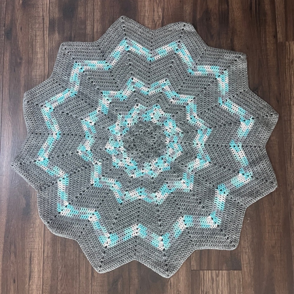 Handmade Crochet Star Blanket Grey Turquoise White 12 Point Ripple Throw 35"